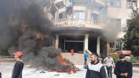 Protesters storm governor's office in southern Syria, casualties reported