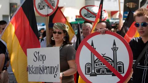 Germany records 120 hate crimes against Muslims in three months