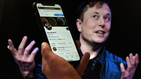 Will users vote Musk out in his Twitter launched poll?