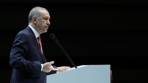 Erdogan calls for concrete steps to clear northern Syria of terror groups