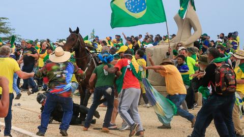 Brazil: How pro-Bolsonaro supporters crowdfunded the insurrection