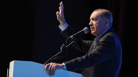 Erdogan slams int'l media for 'sneaky' articles on Turkish elections