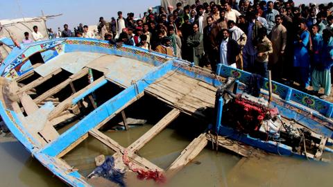 Ten children killed in northwest Pakistan boat capsize