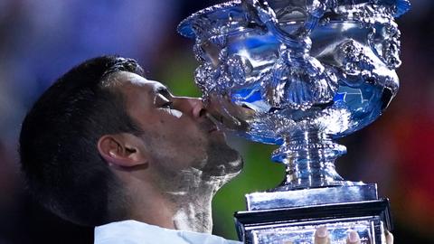 Djokovic wins 10th Australian Open title