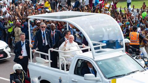 'Stop choking Africa': Pope blasts foreign plundering of DRC