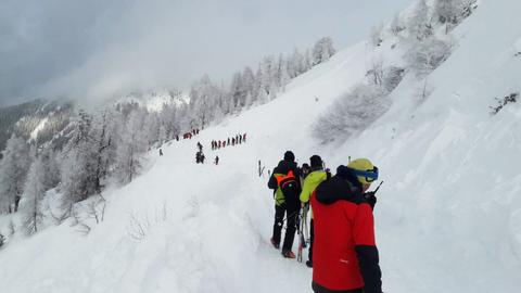 Weekend avalanches kill several in Austria