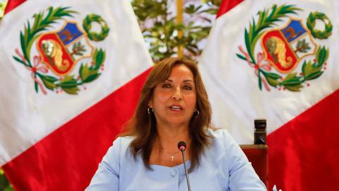 Peru’s Boluarte announces return of envoy from Mexico