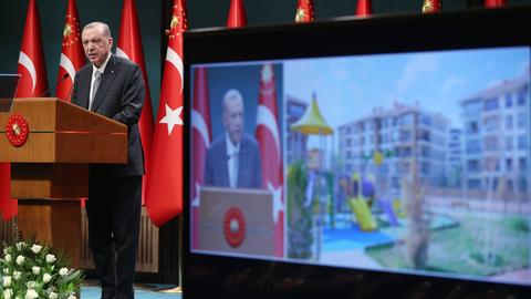 President Erdogan says 488,000 homes will be built for quake victims