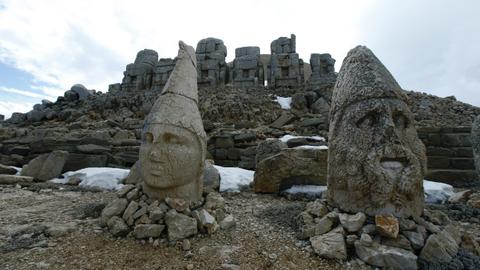 UNESCO-listed Mount Nemrut statues survive Türkiye quakes