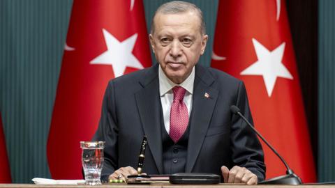 Erdogan officially calls Türkiye parliamentary, president polls on May 14