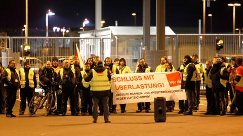 German union strikes threaten to paralyse Berlin, Hamburg airports