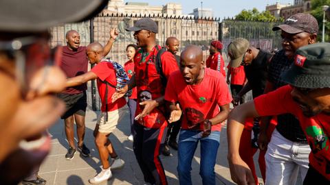South Africa: Police arrest 87 ahead of anti-government protest