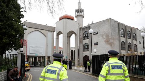 UK: Man charged over 2 fire attacks on people near mosques