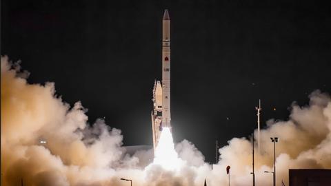 Israel launches spy satellite Ofek-13 able to work in any weather