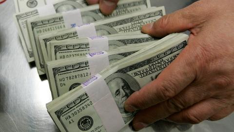 Why is the US dollar’s reserve currency status no longer privileged?