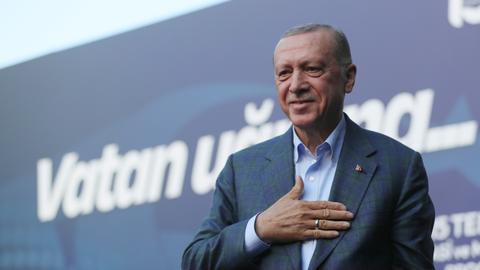 Türkiye’s Erdogan extends Passover wishes to Jewish community