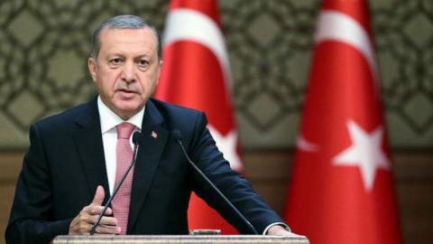 Erdogan calls on US to extradite cleric accused of coup plot