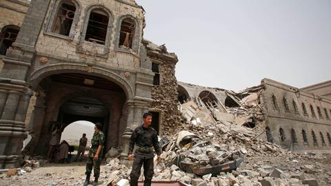 Witnesses say Saudi warplanes hit defence ministry in Yemen capital