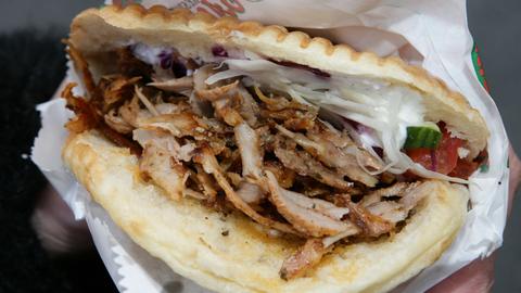 Doner kebabs to stay after EU Parliament votes against additive ban