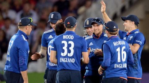 England crush Pakistan with 444 run ODI world record