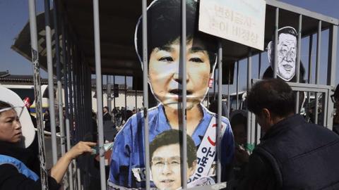 Prosecutors seek 30 years' jail for ousted South Korean president