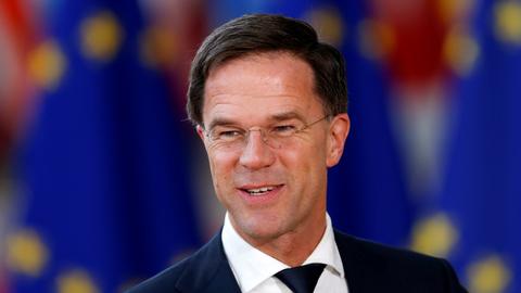 Dutch prime minister issues warning ahead of Macron, Merkel meeting
