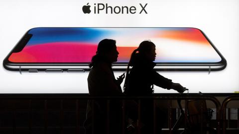 Apple's profit up as smartphone giant returns cash to shareholders