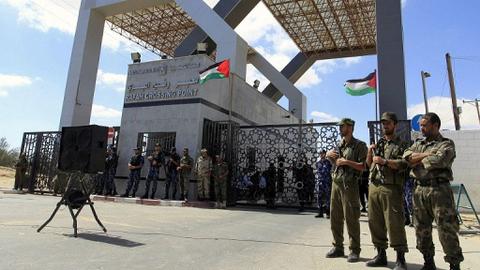 Egypt's Sisi orders Gaza border opened for Ramadan