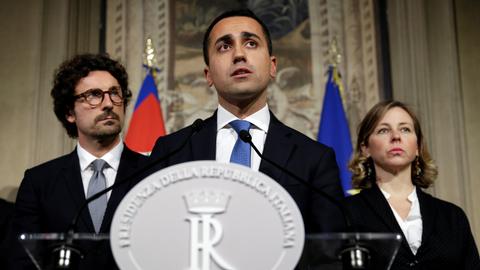 Italians back League, 5-Star plan as groups ready government team