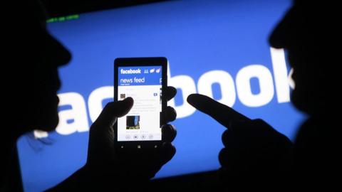 Facebook privacy bug affects 14 million users