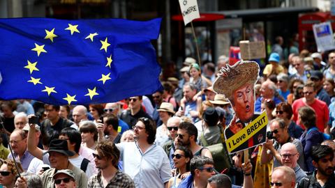 EU supporters march in London to call for Brexit deal referendum