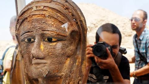 Egypt uncovers mummy burial site near Great Pyramids