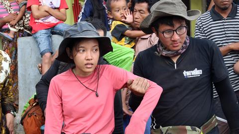 Over 500 stranded hikers rescued from Indonesian mountain