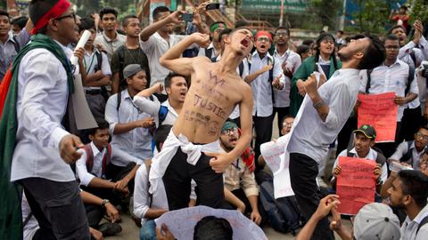 Student-led protests over poor transport in Bangladesh turns violent