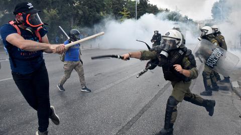 Protesters clash with Greek police over Macedonia name agreement