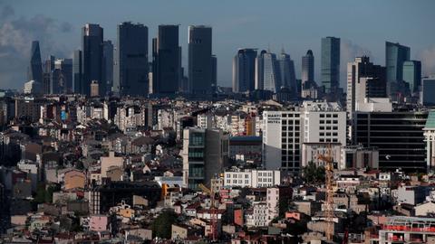Turkey to use lira in property purchases, sales, rents