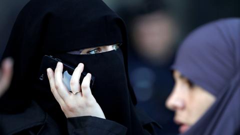 France's ban on full-body veil violates human rights, UN says