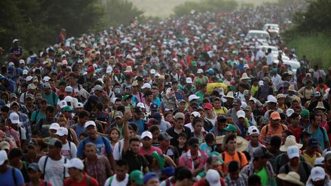 Central American caravan moves on in spite of Mexico jobs offer