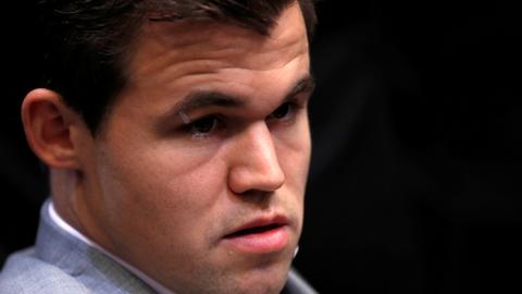 Norway's Carlsen beats US hopeful in chess title decider