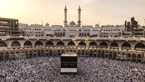 New Saudi policy stops Palestinian refugees from performing Hajj and Umrah