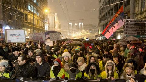 Thousands rally in Belgrade against Serbian President