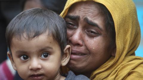 India arrests 31 Rohingya Muslims stranded on Bangladesh border