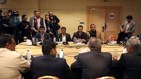 Yemen sides in new talks on prisoner swap deal