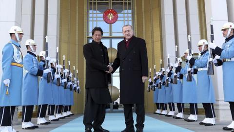 Erdogan assures support to Khan over Kashmir crisis