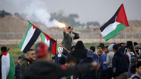 Israel kill Palestinian teenager at Gaza border