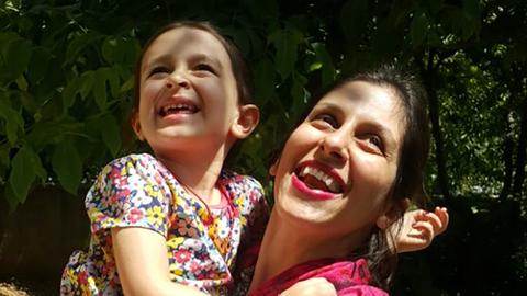 Britain to grant jailed British-Iranian aid worker diplomatic protection