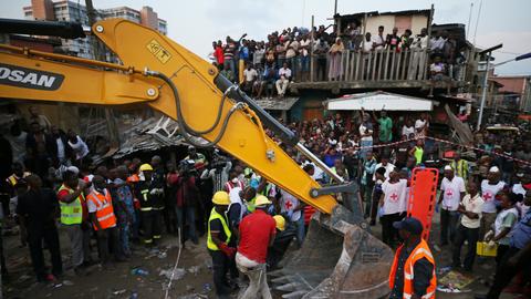 Nigeria calls off search at collapsed Lagos school