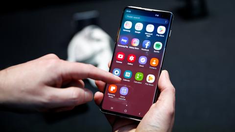 Samsung may gain from Huawei's plight in ongoing trade war