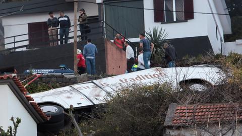 Bus crash kills 29 German tourists in Portuguese island