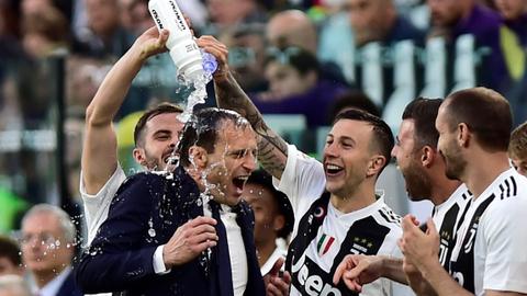 Juventus win eighth successive Serie A title